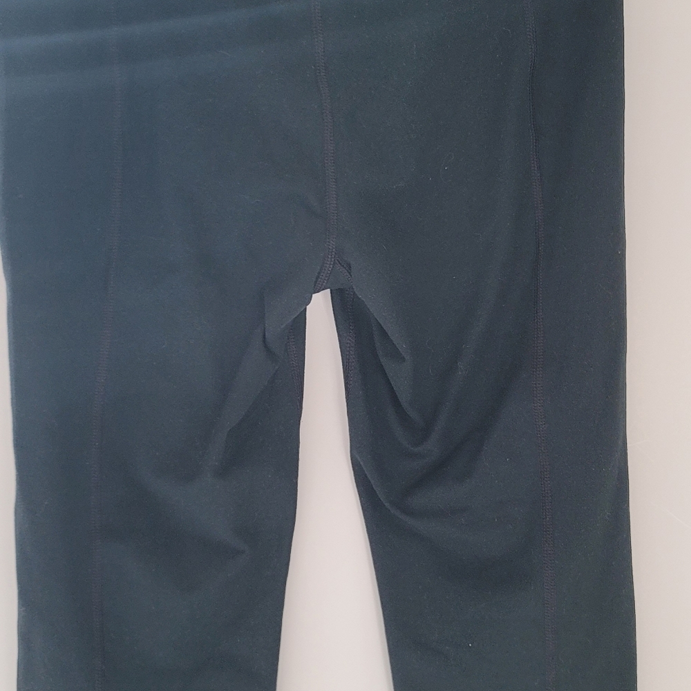 Under Armour Athletic Wear Black Capri Leggings Pants Sz SM/P